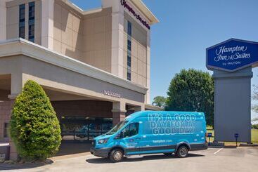 هتل Hampton Inn & Suites Nashvilleairport