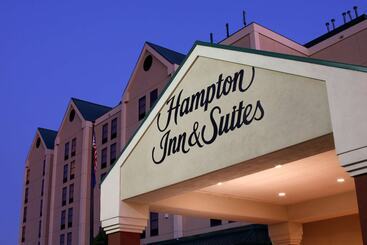 هتل Hampton Inn & Suites Nashvilleairport