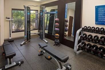 هتل Hampton Inn & Suites Nashvilleairport