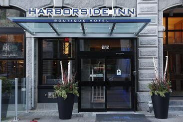 Hotel Harborside Inn