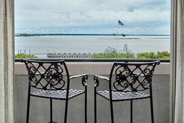 هتل Harbourview Inn
