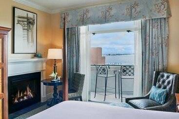 هتل Harbourview Inn