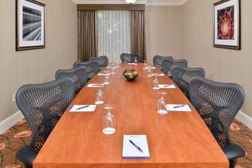 هتل Hilton Garden Inn Dallas/addison