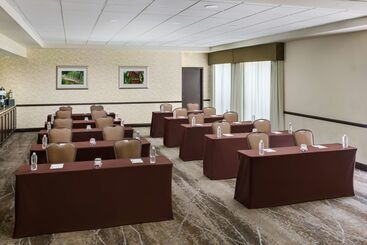 هتل Hilton Garden Inn Lake Mary
