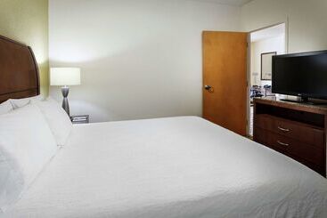 هتل Hilton Garden Inn Lake Mary