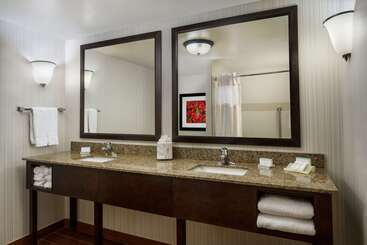 هتل Hilton Garden Inn Lake Mary
