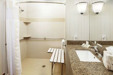هتل Hilton Garden Inn Lake Mary