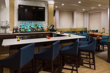 هتل Hilton Garden Inn Lake Mary