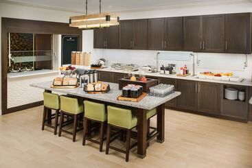 هتل Hilton Garden Inn Lake Mary