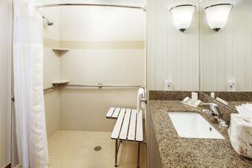 هتل Hilton Garden Inn Lake Mary