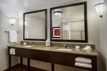 هتل Hilton Garden Inn Lake Mary