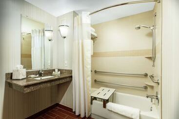 هتل Hilton Garden Inn Lake Mary