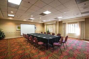هتل Hilton Garden Inn Tampa Ybor Historic District