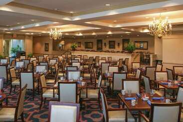 هتل Hilton Jackson
