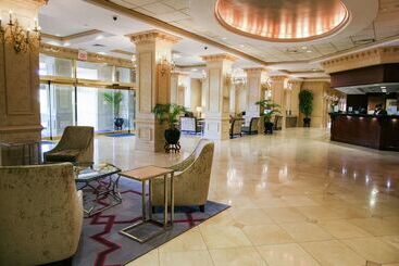 هتل Hilton Jackson