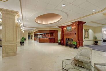 هتل Hilton Jackson