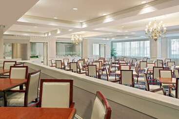 هتل Hilton Jackson