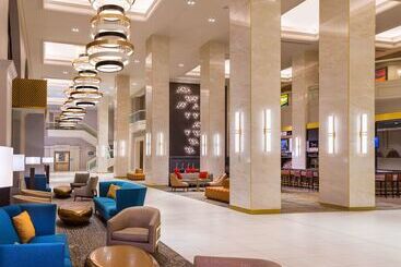 هتل Hilton Minneapolis