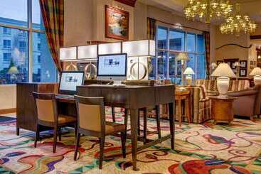 هتل Hilton Seattle Airport & Conference Center