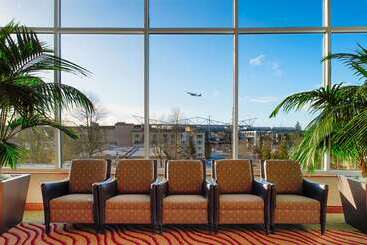 هتل Hilton Seattle Airport & Conference Center