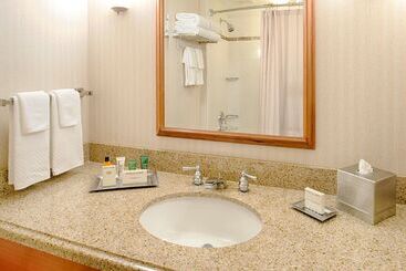 هتل Hilton Seattle Airport & Conference Center
