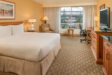 هتل Hilton Seattle Airport & Conference Center