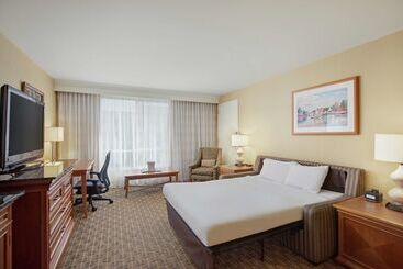 هتل Hilton Seattle Airport & Conference Center