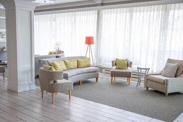 هتل Holiday Inn Bloomington Airport South Mall Area By Ihg