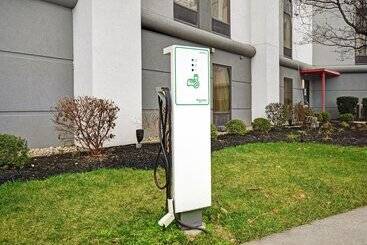 هتل Holiday Inn Express & Suites Cincinnati Riverfront, An Ihg
