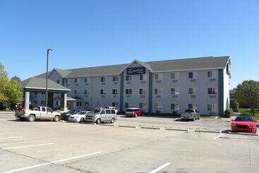 هتل New Victorian Inn & Suites Lincoln