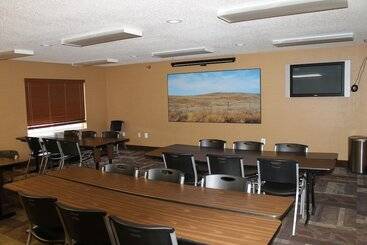 هتل New Victorian Inn & Suites Lincoln