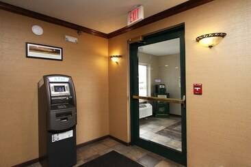 هتل New Victorian Inn & Suites Lincoln