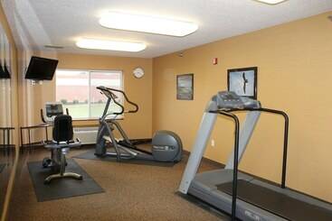 هتل New Victorian Inn & Suites Lincoln