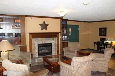 هتل New Victorian Inn & Suites Lincoln