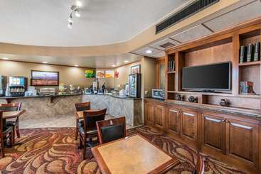 هتل Quality Inn Colorado Springs South