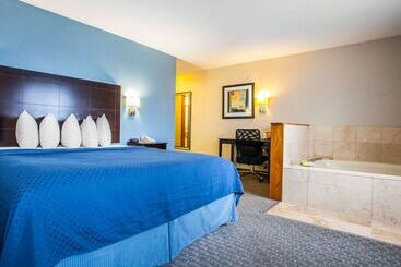 هتل Quality Inn & Suites Ankenydes Moines