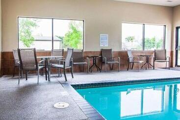 هتل Quality Inn & Suites Ankenydes Moines