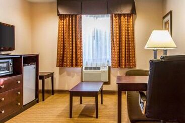 هتل Quality Inn & Suites
