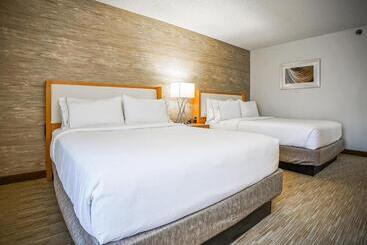 هتل Sleep Inn & Suites