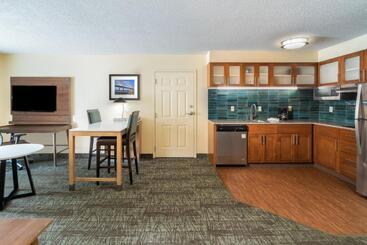 هتل Staybridge Suites Memphis Poplar Ave East, An Ihg