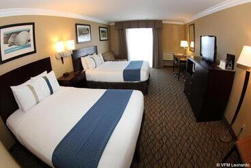 The Volare, Ascend Hotel Collection