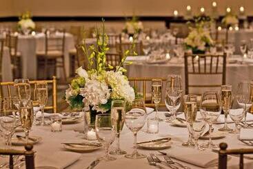 هتل The Westin Dallas Fort Worth Airport