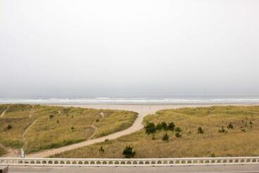 مُتل Hi Tide Oceanfront Inn