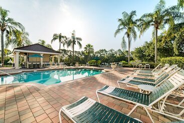آپارتمانهای توریستها Emerald Island #1   7 Bed 6 Baths Villa