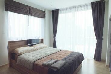 Shalom Casa Seaside Rayong
