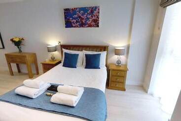 Signet Apartments Vesta