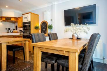 Croyde Beach Haven 5 Bedrooms