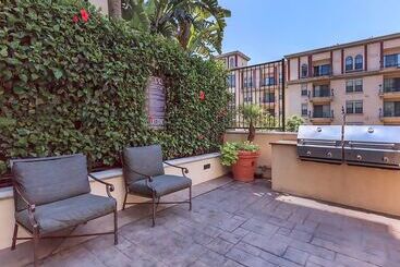 Las Premier Apartments