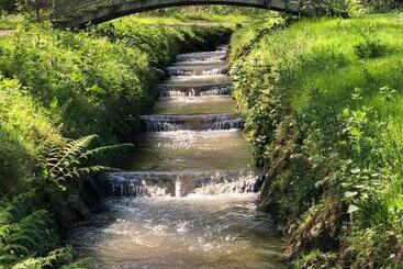 پانسیون L Eau Bourde