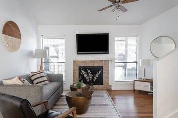 Locale Bouldin Creek   Austin
